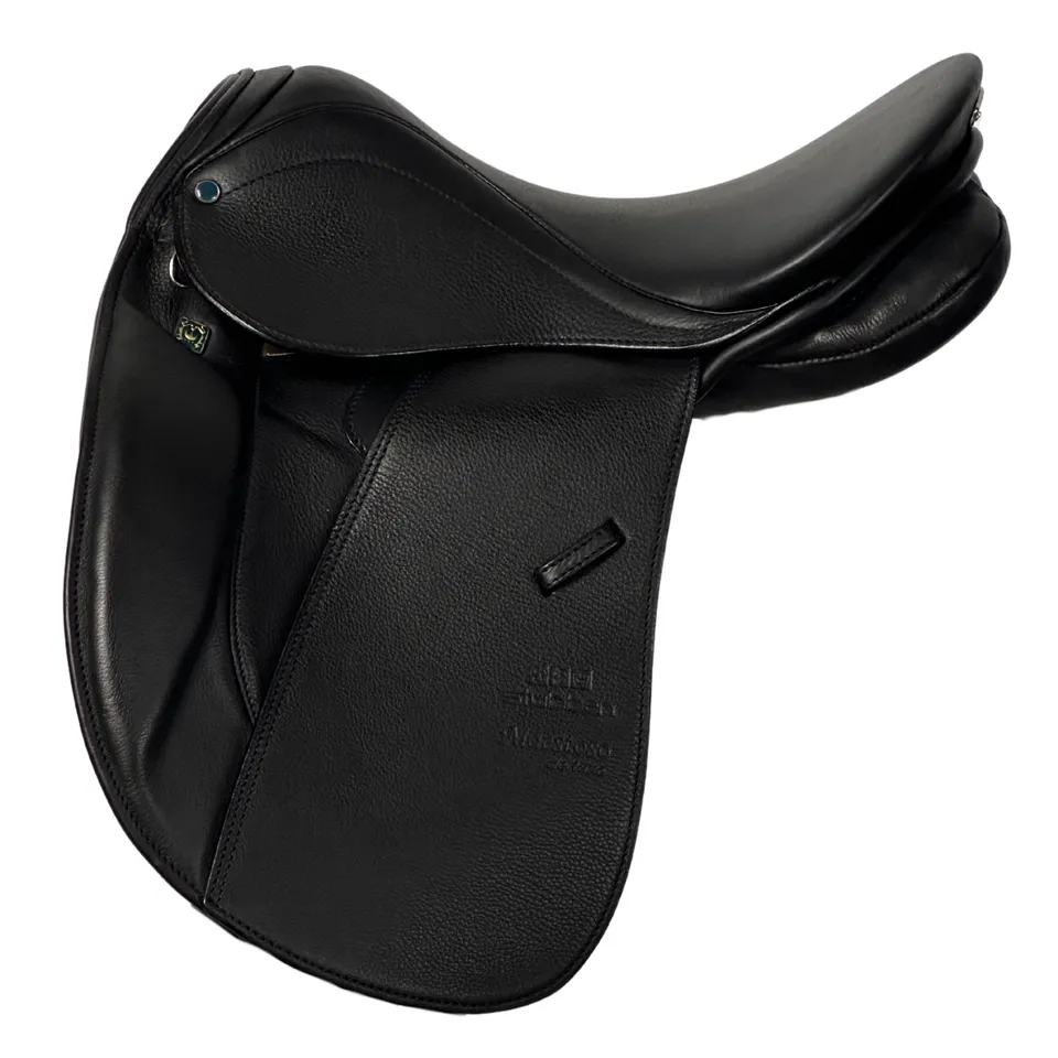 st-bben-maestoso-de-luxe-dressursattel-16-32cm-schwarz-gebraucht image 1