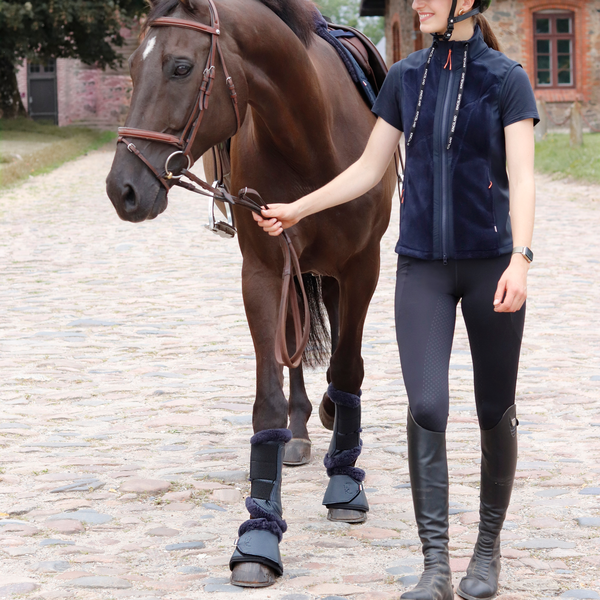 kingsland-equestrian-klvivian-wool-gamaschen-pferd image 4